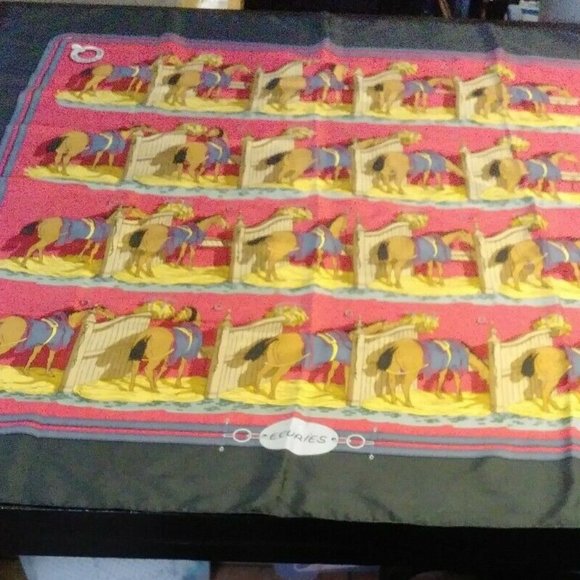 Hermes Silk Scarf Chain ECUTIES Approx. 34" x 35" - Picture 1 of 5
